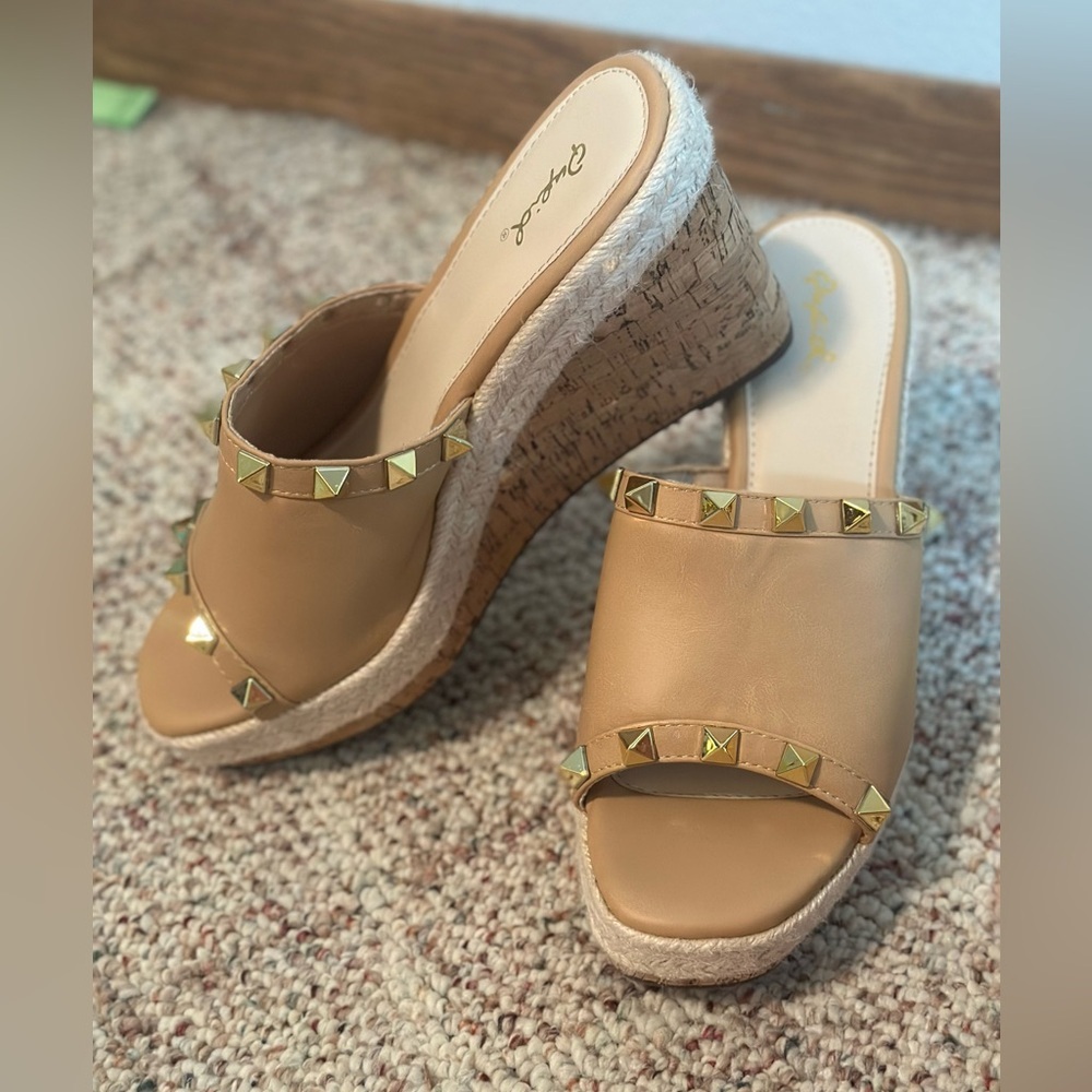 Qupid Sandles